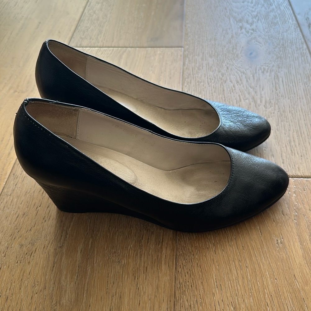 ALL BLACK wedge shoes